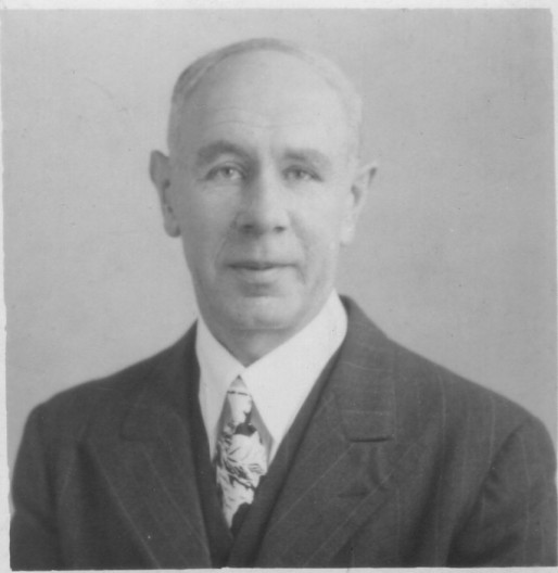 Tuskiewicz (Tuśkiewicz)* Olgierd płk dypl. obs. pil.